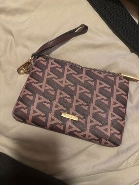 Aldo wristlet
